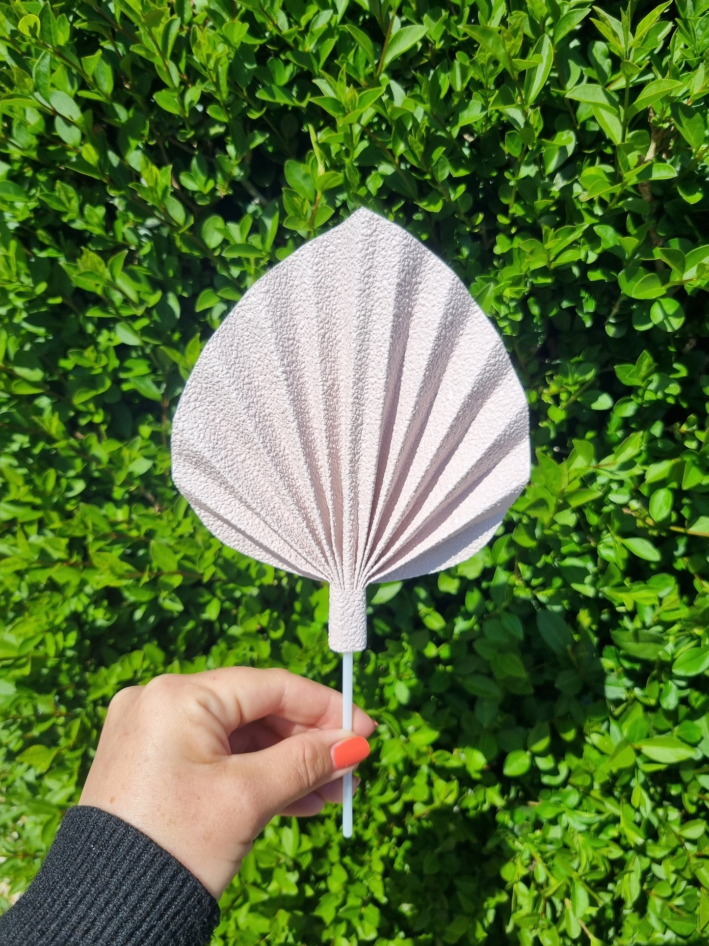 Small palm spear (Handmade to order)