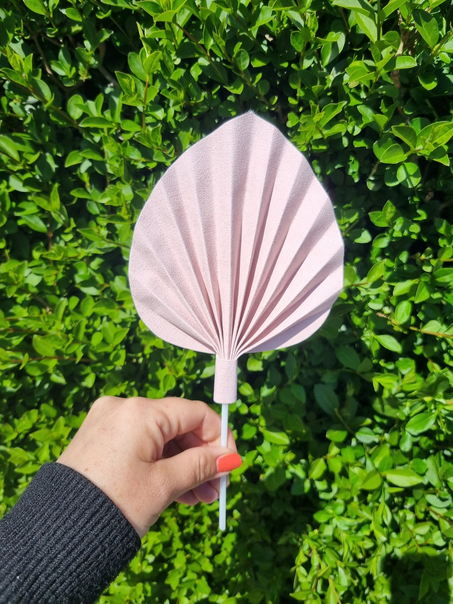 Small palm spear (Handmade to order)