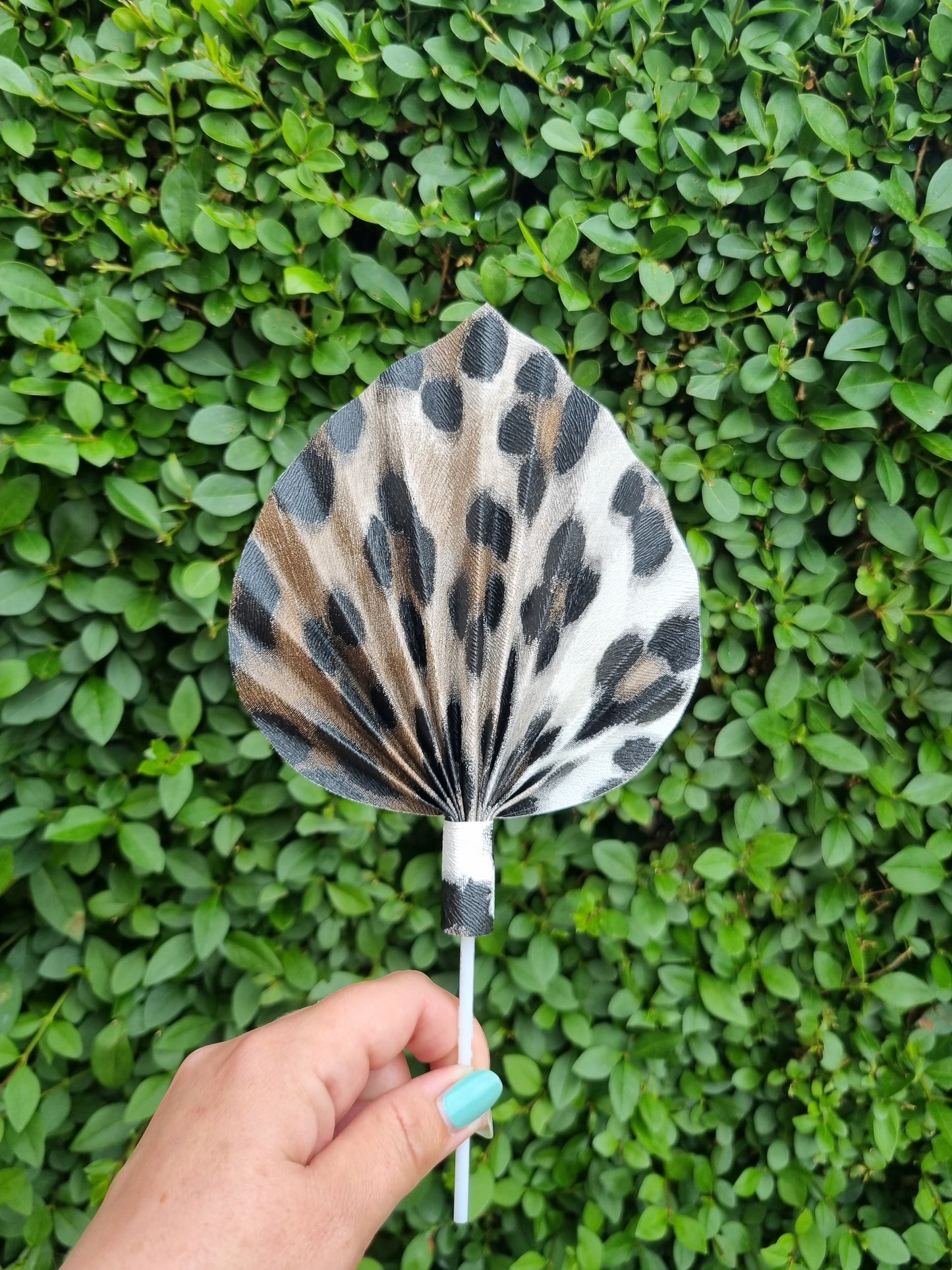 Large palm spear (Handmade to order)
