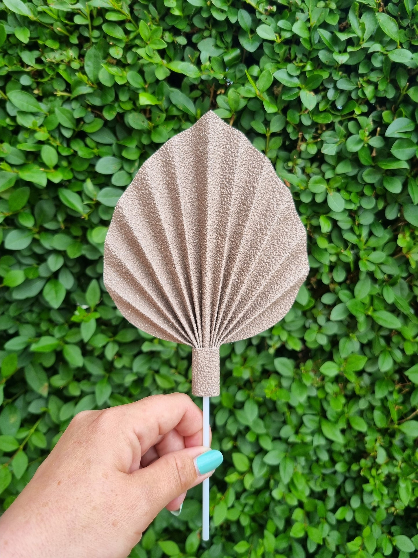 Medium palm spear (Handmade to order)