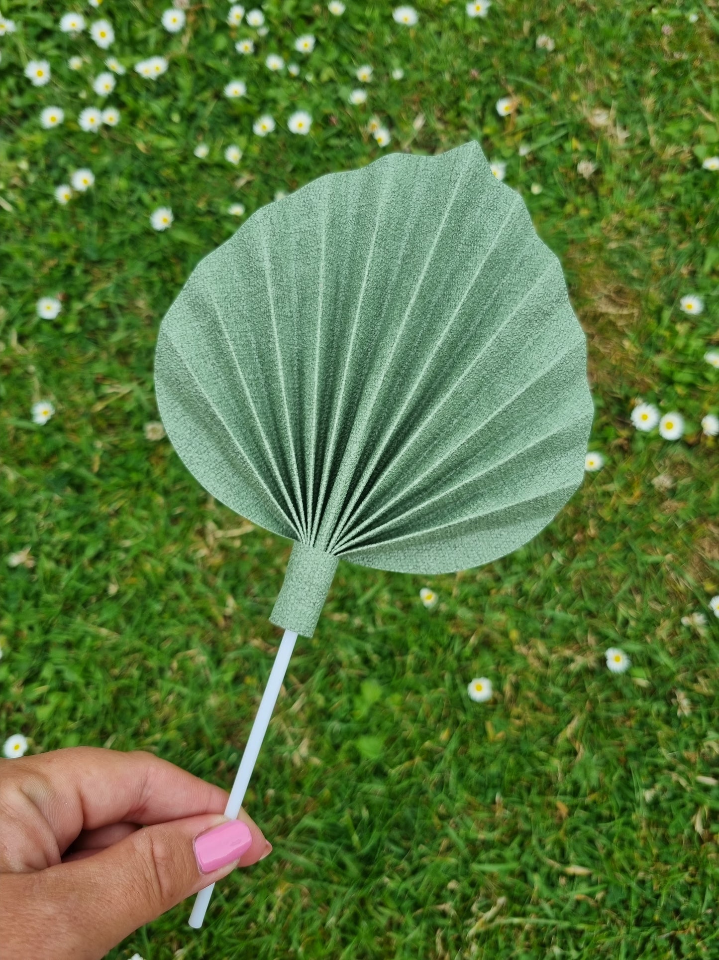 Medium palm spear (Handmade to order)
