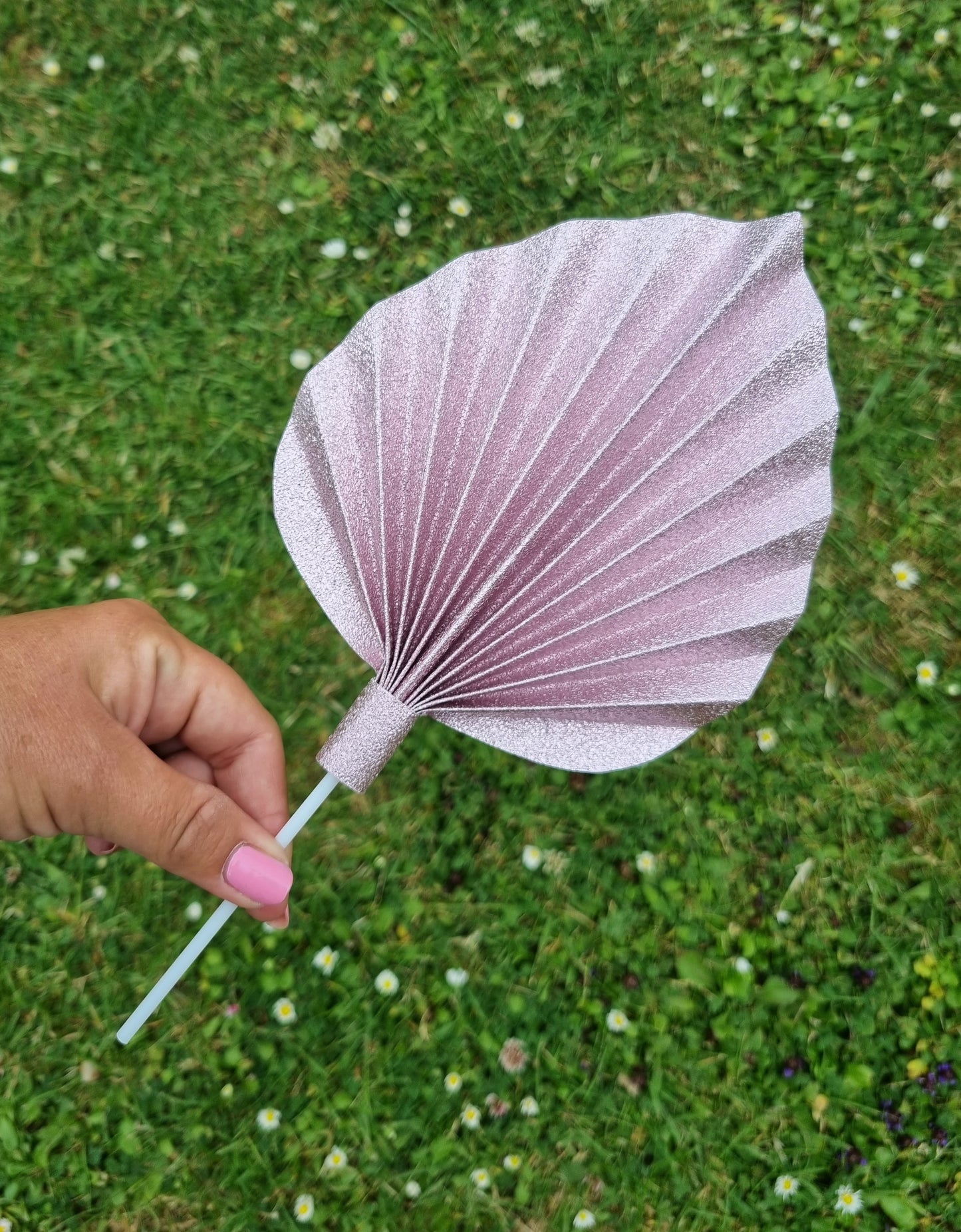 Medium palm spear (Handmade to order)