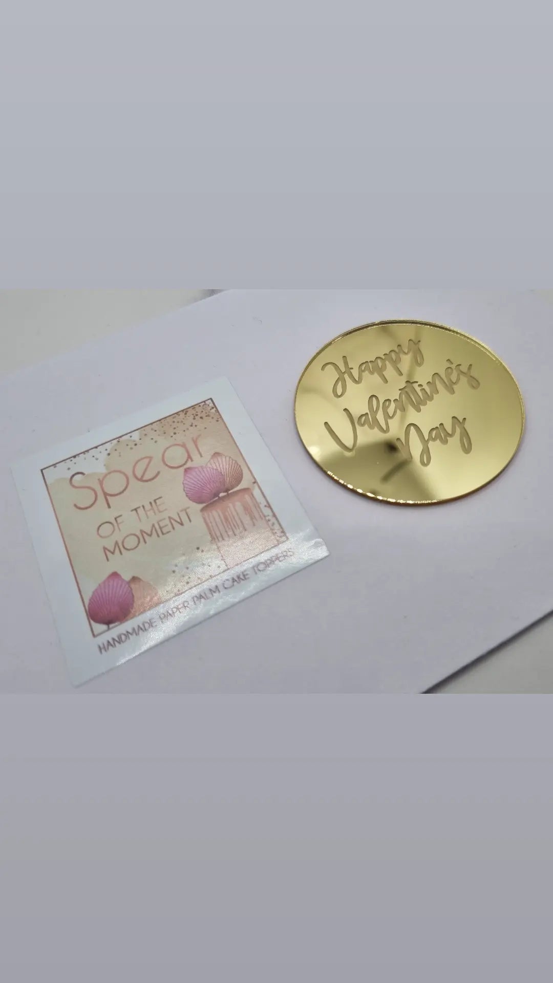 Valentine's Gold acrylic disc toppers x10 ( please read description)
